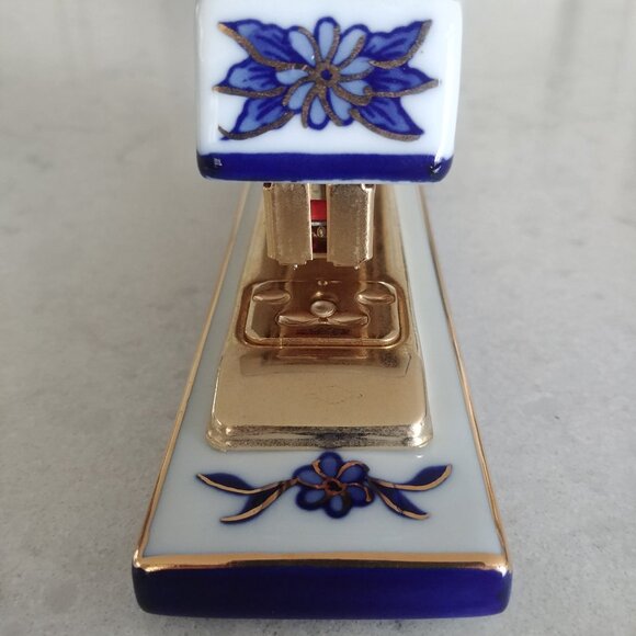 Blue white gold ceramic functional stapler - Picture 3 of 12